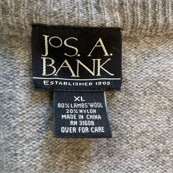 Joseph A. Bank Lambswool Blend V-Neck Argyle Gray Men’s Sweater XL Warm Cozy - Picture 3 of 6